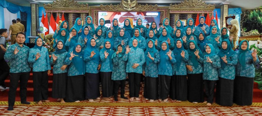 TINGKATKAN KEIMANAN KADER PKK, KETUA TP PKK KABUPATEN OKU SELATAN BERSAMA STAF AHLI TP PKK IKUTI KEGIATAN PENGAJIAN RUTIN PKK PROVINSI SUMATERA SELATAN