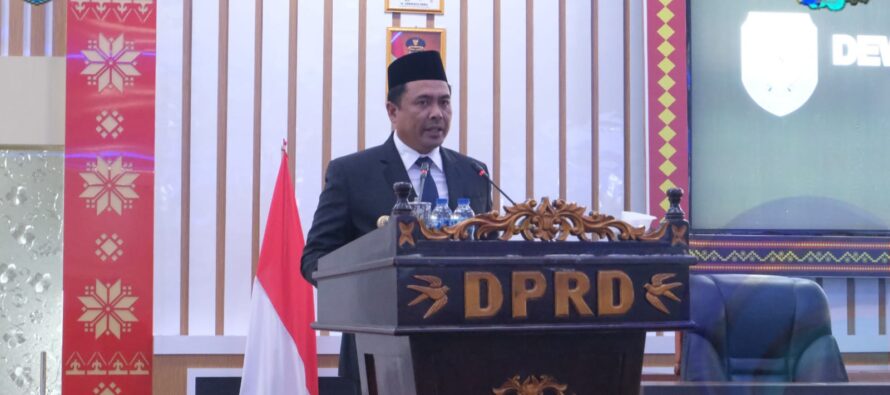 BUPATI OKU SELATAN HADIRI RAPAT PARIPURNA DPRD KABUPATEN OKU SELATAN TAHUN 2025.