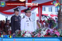 WAKIL BUPATI OKU SELATAN PIMPIN UPACARA PENURUNAN BENDERA HUT KE 80 KEMERDEKAAN RI TAHUN 2025 KABUPATEN OKU SELATAN