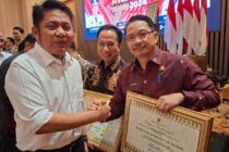 PEMERINTAH KABUPATEN OKU SELATAN MENERIMA PENGHARGAAN PARITRANA AWARD TAHUN 2024 DARI PEMPROV SUMSEL ATAS PERLINDUNGAN JAMINAN SOSIAL KETENAGAKERJAAN BAGI 4.914 PEKERJA MISKIN EKSTREM