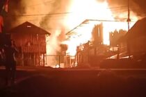 MUSIBAH KEBAKARAN KECAMATAN KISAM ILIR, BUPATI OKU SELATAN IMBAU MASYARAKAT UNTUK LEBIH WASPADA DAN SELALU BERHATI- HATI.