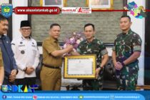 ASISTEN I OKU SELATAN WAKILI BUPATI HADIRI PERESMIAN RUMAH LAYAK HUNI HUT TNI KE-80