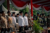 SEKDA OKU SELATAN HADIRI UPACARA PARADE DAN SYUKURAN HUT KE-80 TNI DI PALEMBANG