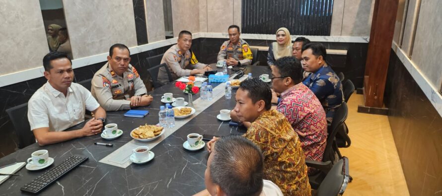 PEMKAB OKU SELATAN HADIRI RAPAT SOSIALISASI PERATURAN KETUA HARIAN GUGUS TUGAS TPPO NOMOR 1 TAHUN 2025