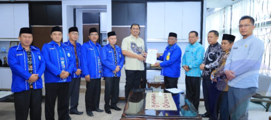 BUPATI OKU SELATAN, TERIMA DENGAN HANGAT AUDIENSI ASOSIASI PENGHULU REPUBLIK INDONESIA (APRI) CABANG KABUPATEN OKU SELATAN.