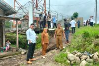 PEMKAB OKU SELATAN BERSAMA DPRD TINJAU LANGSUNG KONDISI PONDASI TOWER DI PULAU BERINGIN, PIHAK PERUSAHAAN SIAP LAKUKAN PERBAIKAN