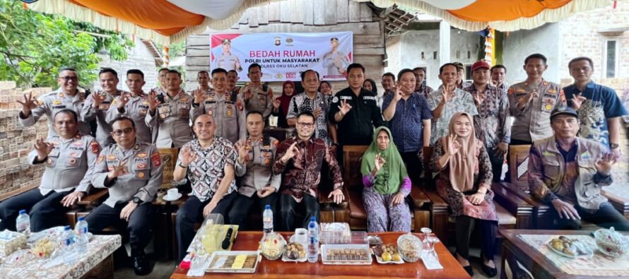 SEKDA OKU SELATAN IKUTI BAKTI SOSIAL BEDAH RUMAH SERENTAK SE-SUMSEL DALAM RANGKA HARI BHAYANGKARA