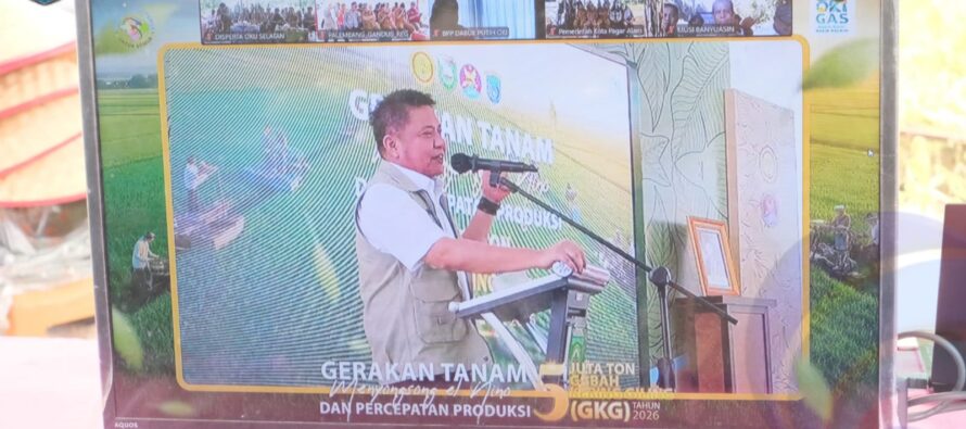 ASISTEN II SETDA OKU SELATAN IKUTI PENCANANGAN GERAKAN TANAM MENYONGSONG EL -NINO SECARA DARING
