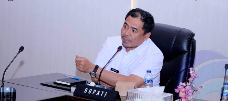 BUPATI OKU SELATAN FASILITASI MEDIASI ANTARA PETANI PLASMA DENGAN PT. MTAL DAN PT. SAP