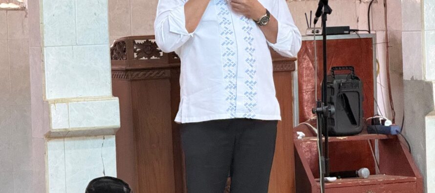 BUPATI OKU SELATAN LAKSANAKAN SAFARI JUMAT DI MASJID BESAR BAITURRAHMAN DESA BLAMBANGAN