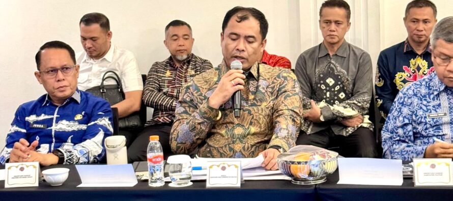 BUPATI OKU SELATAN HADIRI PENANDATANGANAN BERITA ACARA IPPR UNTUK MENDUKUNG REVISI RTRW DAN PENYUSUNAN RDTR