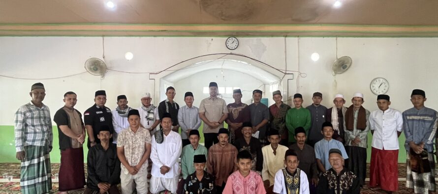 BUPATI OKU SELATAN LAKSANAKAN SAFARI JUMAT DAN JALIN SILATURAHMI BERSAMA MASYARAKAT TANJUNG JAYA KECAMATAN BUAY PEMACA