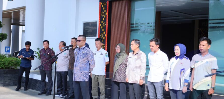 PERINTAH KABUPATEN OKU SELATAN RESMI LEPAS KONTINGEN ITF KORMI DAN ATLET PSSI PIALA GUBERNUR U-15 OKU SELATAN