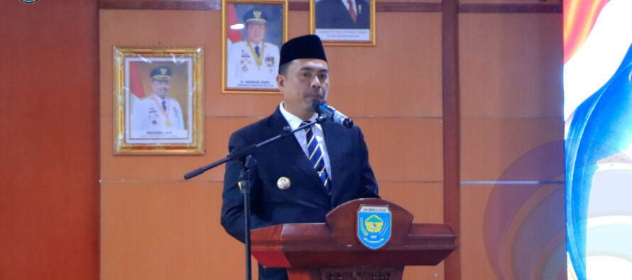 BUPATI OKU SELATAN LANTIK PEJABAT PIMPINAN TINGGI PRATAMA, ADMINISTRATOR, PENGAWAS DAN PNS DI LINGKUNGAN PEMKAB OKU SELATAN