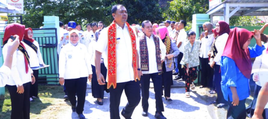 BUPATI OKU SELATAN TINJAU PELAYANAN KESEHATAN GRATIS DI PUSKESMAS BUAY RAWAN, WUJUD NYATA KEPEDULIAN PEMERINTAH KEPADA MASYARAKAT